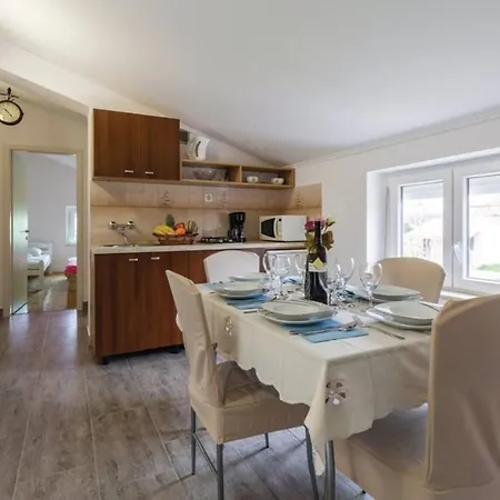House And Apts. In Porec/istrien 40228 Appartement Poreč